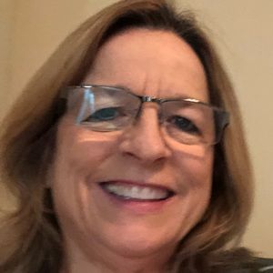 Meet your Posher, Ella